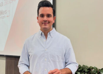 LO DESPIDEN EN VIVO Y LO PROYECTAN RUMBO A LA GUBERNATURA; GUSTAVO MACALPIN IRRUMPE EN SEGUNDO LUGAR EN ENCUESTAS DE BAJA CALIFORNIA