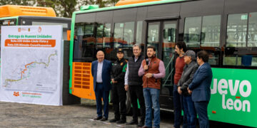 ENTREGA SAMUEL NUEVAS UNIDADES DE LA RUTA 225; BENEFICIARÁN A 200 MIL USUARIOS DE MONTERREY, SAN NICOLÁS, GUADALUPE Y APODACA