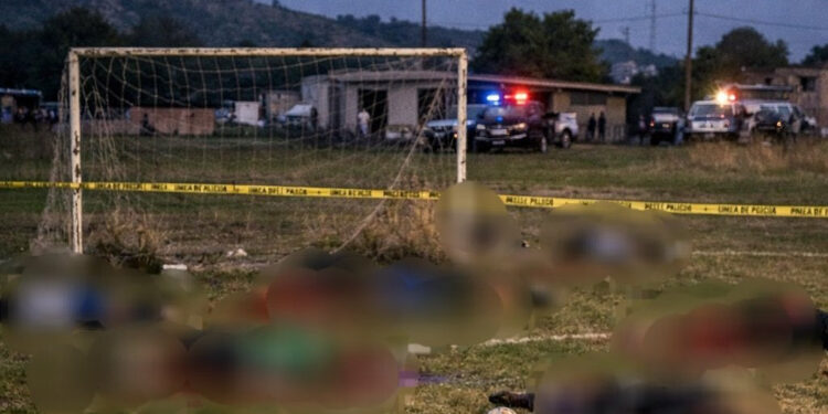 MASACRE EN CANCHA DE FUTBOL DEJA 11 MUERTOS EN SALAMANCA, GUANAJUATO