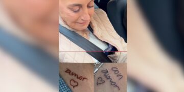 JÓVENES SE TATÚAN DISEÑOS DE CLAUDIA SHEINBAUM Y SORPRENDEN A LA PRESIDENTA EN ENCUENTRO VIRAL