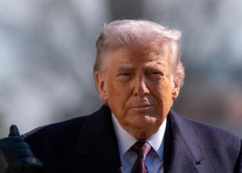 ¿UNA NUEVA ESTRELLA EN LA BANDERA? TRUMP LANZA LA BOMBA DE UNA “TOMA AMISTOSA” DE CUBA POR PARTE DE EE. UU.