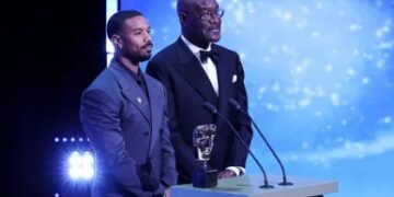 ACTOR DE SINNERS CRITICA LA RESPUESTA DE LOS BAFTA TRAS UN INSULTO RACIAL EN LA CEREMONIA