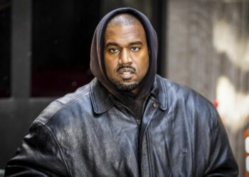 BATALLA LEGAL EN MALIBÚ: KANYE WEST SE ENFRENTA A JUICIO POR SALARIOS CAÍDOS Y CONDICIONES PELIGROSAS EN SU MANSIÓN