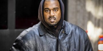 BATALLA LEGAL EN MALIBÚ: KANYE WEST SE ENFRENTA A JUICIO POR SALARIOS CAÍDOS Y CONDICIONES PELIGROSAS EN SU MANSIÓN