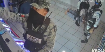 ¿BOTÍN DE GUERRA? ACUSAN A GN DE CATEO ILEGAL EN MINI CASINO; DENUNCIAN GOLPES Y ROBO DE $400 MIL
