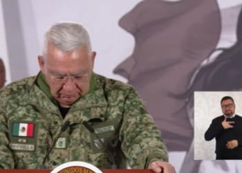 SE QUIEBRA GENERAL POR MILITARES CAÍDOS; SECRETARIO DE LA DEFENSA NACIONAL RECONOCE A LOS 25 ELEMENTOS QUE PERDIERON LA VIDA EN OPERATIVO PARA CAPTURA DE ‘EL MENCHO’ 1 SE QUIEBRA GENERAL POR MILITARES CAÍDOS; SECRETARIO DE LA DEFENSA NACIONAL RECONOCE A LOS 25 ELEMENTOS QUE PERDIERON LA VIDA EN OPERATIVO PARA CAPTURA DE ‘EL MENCHO’