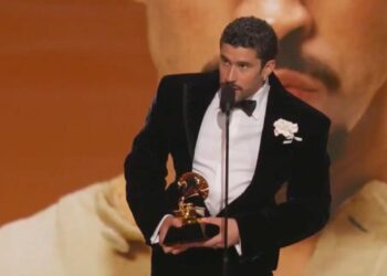 ‘FUERA ICE’.- BAD BUNNY; PROTESTA PUERTORRIQUEÑO TRAS GANAR EL GRAMMY.