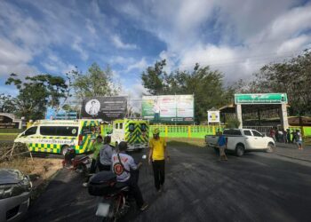 PÁNICO EN TAILANDIA: HOMBRE ARMADO TOMA REHENES EN UNA ESCUELA DE HAT YAI