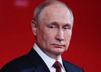 RUSIA ADVIERTE RESPUESTA MILITAR ANTE LA POSIBLE MILITARIZACIÓN DE GROENLANDIA