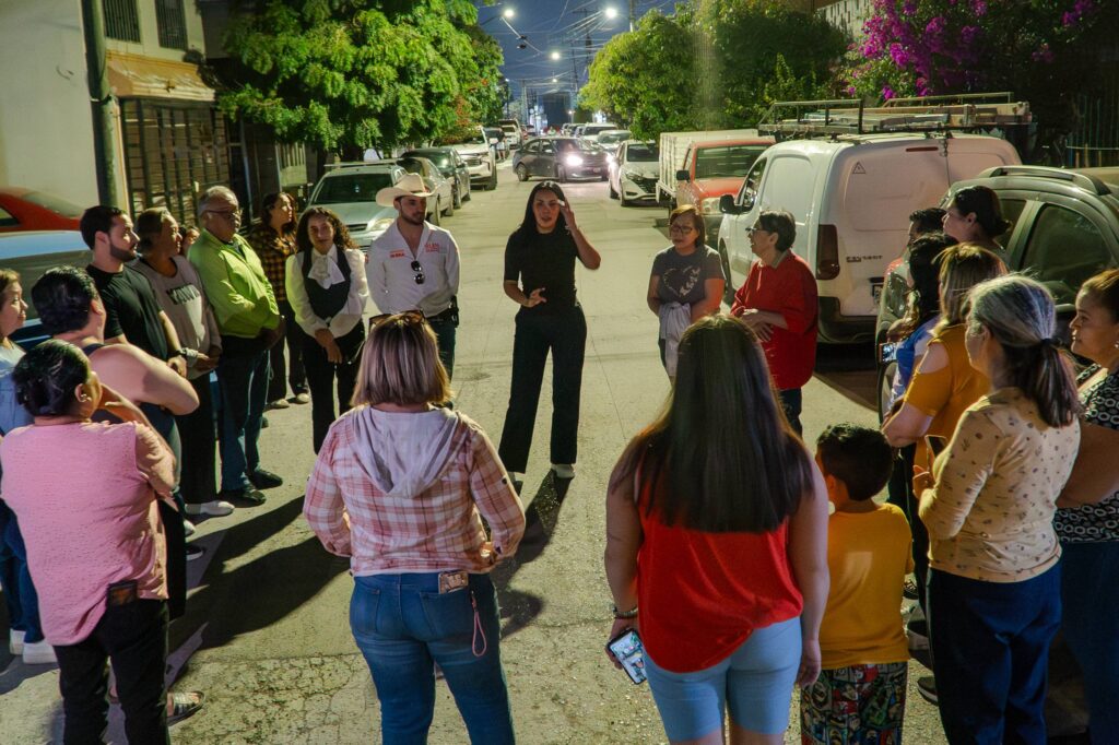 ATIENDE GLEN QUEJAS DE VECINOS POR DEFICIENCIAS EN SERVICIOS PÚBLICOS E INFRAESTRUCTURA EN SAN NICOLÁS; SE REÚNE CON HABITANTES DE LA COLONIA LOS NARANJOS 2 IMAGE 2026 02 17 091806