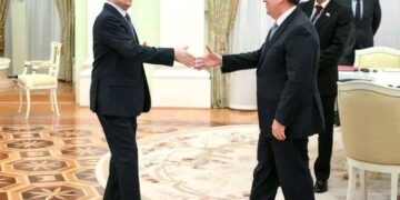 PUTIN RECIBE AL CANCILLER DE CUBA EN MOSCÚ Y REAFIRMA QUE RUSIA “SIEMPRE” ESTARÁ A SU LADO