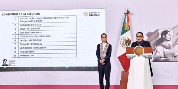 PROPONE GOBIERNO DE SHEINBAUM REDUCIR SENADORES; PLANTEAN BAJAR DE 128 A 96 AL ELIMINAR PLURIS