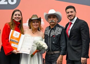 SE CASAN 2 MIL 500 PAREJAS EN BODA COLECTIVA EN SAN VALENTÍN; SON SAMUEL Y MARIANA TESTIGOS DEL CIVIL