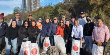 PONEN NUEVO AL RÍO SANTA CATARINA; ACUMULA VOLUNTARIADO DE PARTICIPACIÓN CIUDADANA 68 TONELADAS DE RESIDUOS Y CASI MIL LLANTAS SACADAS DEL CAUCE