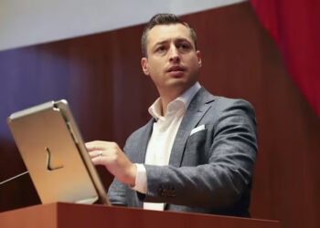 PIDE COLOSIO A MC NO IR EN ALIANZA EN 2027; REITERA INTERÉS POR LA GUBERNATURA