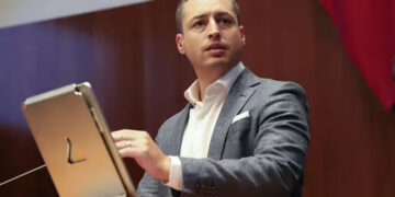 PIDE COLOSIO A MC NO IR EN ALIANZA EN 2027; REITERA INTERÉS POR LA GUBERNATURA