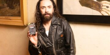 ROCK & SEX: JAY DE LA CUEVA LIDERA LA NUEVA CAMPAÑA DE ROLLING STONE Y PRUDENCE PARA REINVENTAR EL SEXO SEGURO