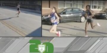 CAOS EN LA RUTA: UN VEHÍCULO GUÍA INTERRUMPE LA MEDIA MARATÓN DE ATLANTA Y AFECTA A LOS CORREDORES 1 CAOS EN LA RUTA: UN VEHÍCULO GUÍA INTERRUMPE LA MEDIA MARATÓN DE ATLANTA Y AFECTA A LOS CORREDORES