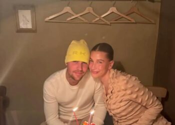 ENTRE VELAS Y FAMILIA: JUSTIN BIEBER CELEBRA SUS 32 AÑOS CON UN ÍNTIMO TRIBUTO A HAILEY