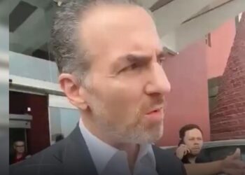 ¿TIENE KARINA BARRÓN EL RESPALDO DE ADRIÁN?; ‘HAY QUE SER PRUDENTES’, RESPONDE ALCALDE REGIO