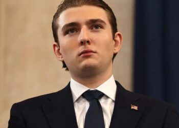 ¿DEMASIADO ALTO PARA EL COMBATE? EL DEBATE SOBRE LA POSIBLE ELEGIBILIDAD MILITAR DE BARRON TRUMP ANTE TENSIONES CON IRÁN