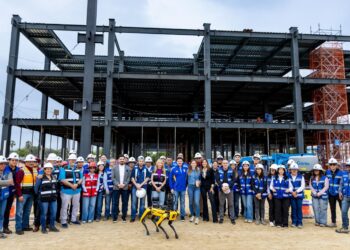 SUPERVISAN SAMUEL Y MARIANA DISTRITO INFANTIL EN NUEVO LEÓN; ENTREGARÁN EN DICIEMBRE PRIMERA ETAPA DE HOSPITAL
