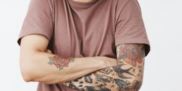 ELIMINA CONGRESO LOCAL PROHIBICIÓN DE TATUAJES Y PERFORACIONES PARA POLICÍAS; LA PREGUNTA ES… ¿POR QUÉ EXISTÍA?