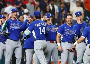 CAMPANADA EN EL GRUPO B: ITALIA DERROTA A ESTADOS UNIDOS Y SE COLOCA COMO LÍDER INVICTO DEL CLÁSICO MUNDIAL