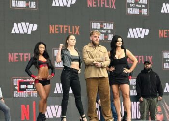 CHOQUE DE LEYENDAS: RONDA ROUSEY Y GINA CARANO REGRESAN A LA JAULA PARA UNA SUPERPELEA HISTÓRICA EN NETFLIX