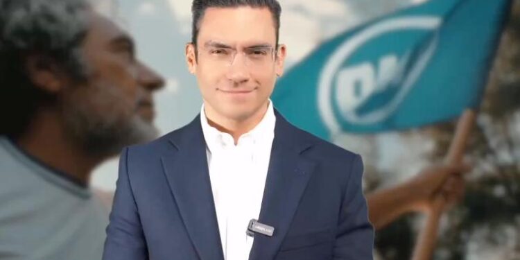 ALIANZA DEL PRIAN EN NL SE SOSTIENE CON ALFILERES; ANUNCIA LÍDER NACIONAL ALBIAZUL QUE EL 21 DE MARZO REGRESARÁN A SUS ORÍGENES