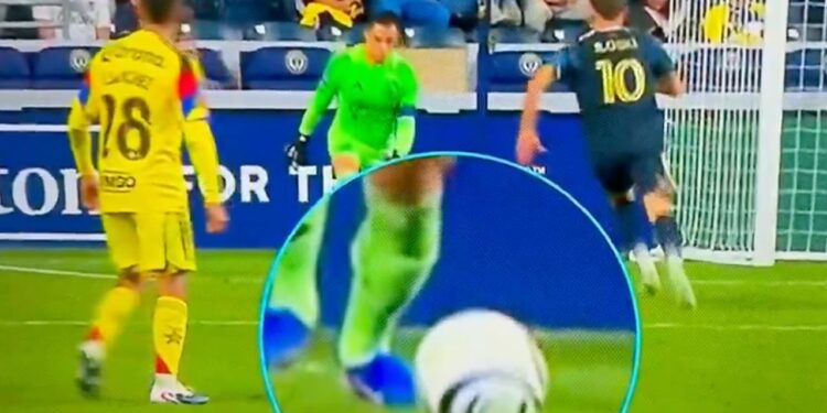 ADIÓS AL MUNDIAL: LUIS ÁNGEL MALAGÓN ES OPERADO CON ÉXITO PERO QUEDA FUERA DE LAS CANCHAS POR 8 MESES