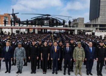 GRADÚA SAMUEL A 323 NUEVOS POLICÍAS DE FUERZA CIVIL; RECONOCE MARIANA A QUIENES ELIGIERON EL CAMINO DE PROTEGER Y SERVIR