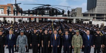 GRADÚA SAMUEL A 323 NUEVOS POLICÍAS DE FUERZA CIVIL; RECONOCE MARIANA A QUIENES ELIGIERON EL CAMINO DE PROTEGER Y SERVIR