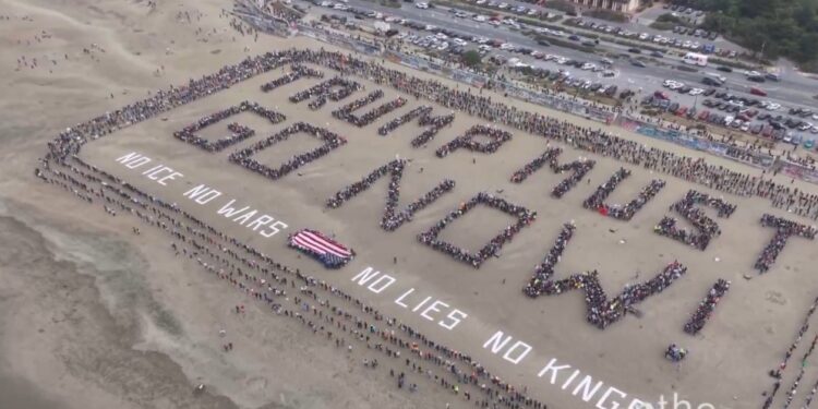 EL DESPERTAR DE "NO KINGS": MILLONES SE MOVILIZAN EN ESTADOS UNIDOS CONTRA EL PODER EJECUTIVO 1 EL DESPERTAR DE “NO KINGS”: MILLONES SE MOVILIZAN EN ESTADOS UNIDOS CONTRA EL PODER EJECUTIVO