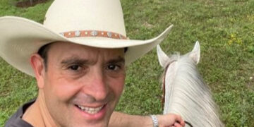 SE VAN DE VACACIONES DIPUTADOS DE NUEVO LEÓN; SE AUTORRECETA CONGRESO RECESO DE 2 SEMANAS PESE A REZAGO DE MÁS DE 2 MIL EXPEDIENTES Y NO HABER APROBADO EL PRESUPUESTO