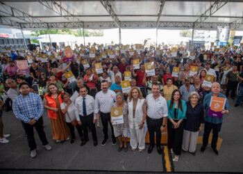 ROMPE NL RÉCORD DE VIVIENDA SOCIAL; RECIBEN MUJERES EL 55% DE LOS LOTES Y 54% DE ESCRITURAS