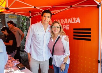 ROMPE DAVID ELIZONDO RÉCORD DE LENTES GRATUITOS EN UNA SEMANA; ENTREGA REGIDOR APOYOS A FAMILIAS DE GUADALUPE