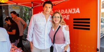 ROMPE DAVID ELIZONDO RÉCORD DE LENTES GRATUITOS EN UNA SEMANA; ENTREGA REGIDOR APOYOS A FAMILIAS DE GUADALUPE