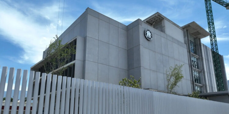 BUSCA FISCALÍA RESOLVER CON ACUERDO GOLPIZA DE INSTRUCTOR DE BOXEO A GUARDIA DE SEGURIDAD; ANALIZAN MEDIACIÓN PARA EVITAR PROCESO PENAL