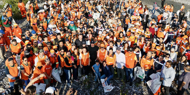 VA NL POR RÉCORD GUINNESS EN EL RÍO SANTA CATARINA; CONVOCA DANIEL ACOSTA A MEGA VOLUNTARIADO PARA ROMPER MARCA DEL MAYOR NÚMERO DE PERSONAS LIMPIANDO UN CAUCE EN EL MUNDO 1 VA NL POR RÉCORD GUINNESS EN EL RÍO SANTA CATARINA; CONVOCA DANIEL ACOSTA A MEGA VOLUNTARIADO PARA ROMPER MARCA DEL MAYOR NÚMERO DE PERSONAS LIMPIANDO UN CAUCE EN EL MUNDO