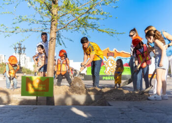 PLANTA NUEVO LEÓN UN MILLÓN DE ÁRBOLES; ALCANZA ESTADO META HISTÓRICA CON SABINO EN LA EXPLANADA