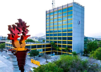 DEPOSITAN POR ERROR $20 MIL A EMPLEADOS DE LA UNI; BLOQUEAN TARJETAS PARA INTENTAR RECUPERAR MONTOS Y QUIENES LOS GASTARON DEBERÁN REPONERLOS