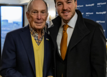 VA SAMUEL A CUMBRE GLOBAL EN NY; BUSCA SUMAR MÁS INVERSIONES EN EL BLOOMBERG SUMMIT ANUAL