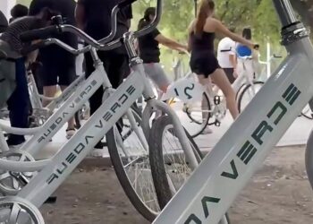 REGRESAN BICIS DE RENTA A FUNDIDORA; PRECIOS VAN DESDE $50 A $100 PESOS POR HORA