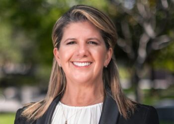 RENUNCIA MARTHA HERRERA A LA SECRETARÍA DE IGUALDAD; LLEGA FÉLIX ARRATIA