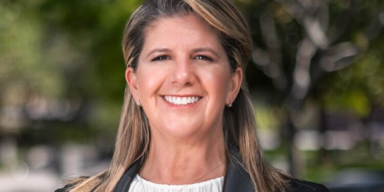 RENUNCIA MARTHA HERRERA A LA SECRETARÍA DE IGUALDAD; LLEGA FÉLIX ARRATIA