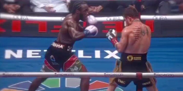 GOLPE DE AUTORIDAD DIGITAL: CANELO VS. CRAWFORD ROMPE RÉCORDS DE AUDIENCIA EN NETFLIX