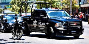 ARDE CENTRO DE MONTERREY; SE DISPARA VIOLENCIA Y DROGA EN TERCERA GESTIÓN DE ADRIÁN.