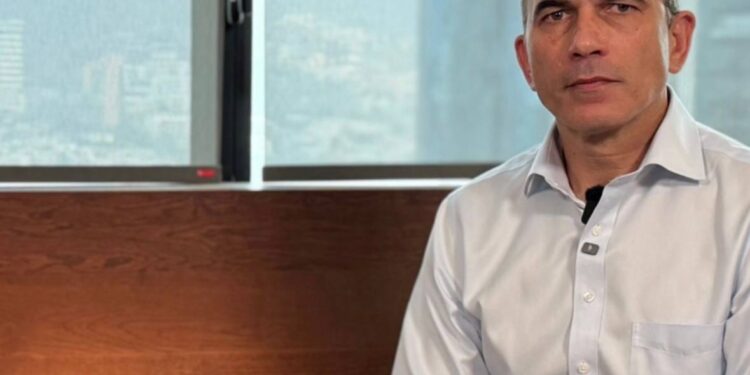 DAN AMPARO A LOBATÓN … ¡CON 79 DENUNCIAS!; EVITA ORDEN DE APREHENSIÓN PROPIETARIO DE PROYECTOS 9