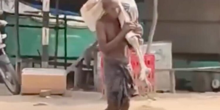 DESENTIERRA A HERMANA PARA RETIRAR AHORROS DEL BANCO; HOMBRE LLEVA RESTOS HUMANOS ANTE FALTA DE ACTA DE DEFUNCIÓN